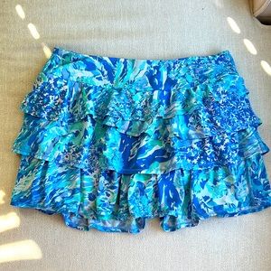 Super comfy and cute Lilly Pulitzer Luxletic Skort (size Large)